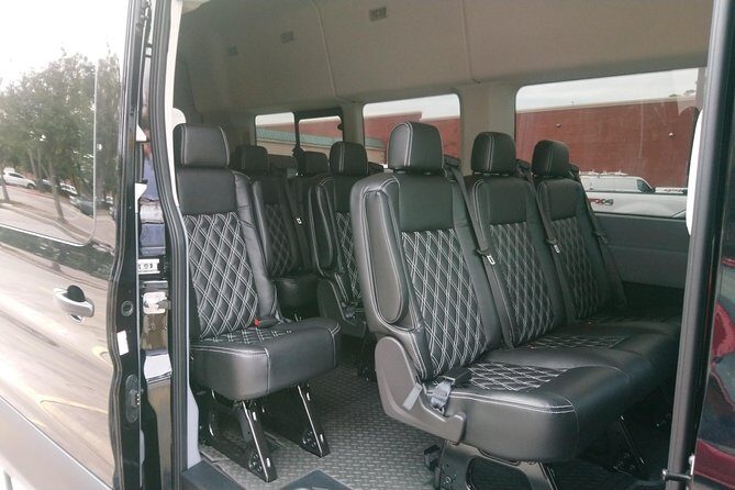 HoustonGalveston Private Round Trip Transfer for 10 Travelers. - Key Points