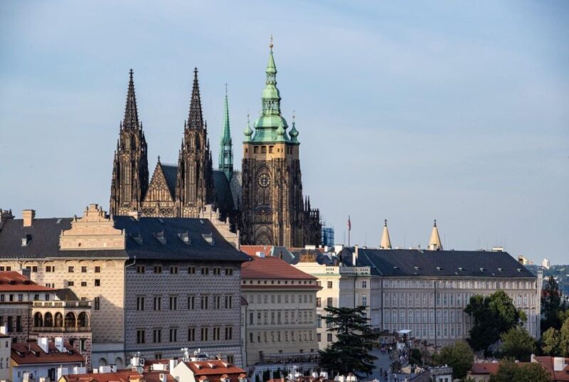 Hradany Prague Castle Guided Tour, Tickets, Transfers - The Private Transfer Option – Is It Worth It?