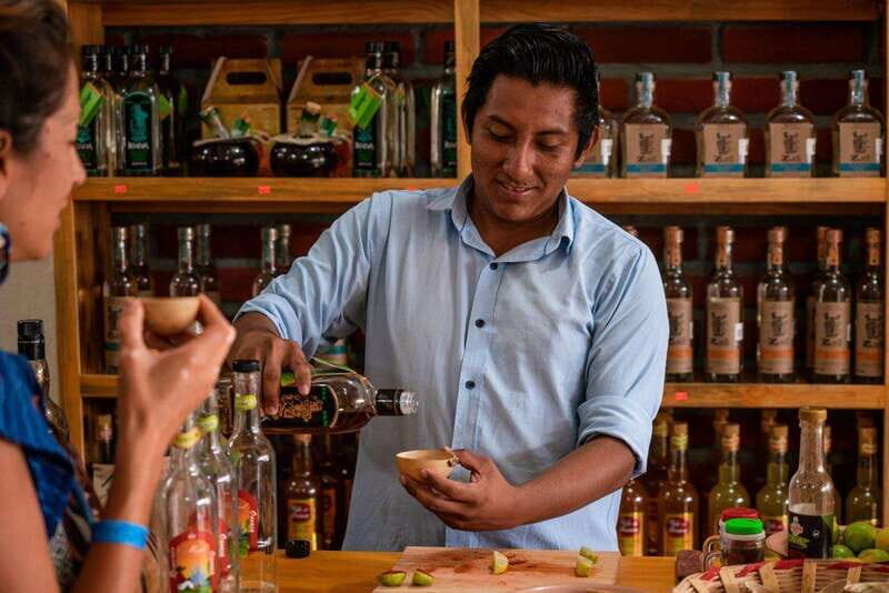 Huatulco: City Sightseeing & Shopping Tour - Key Points