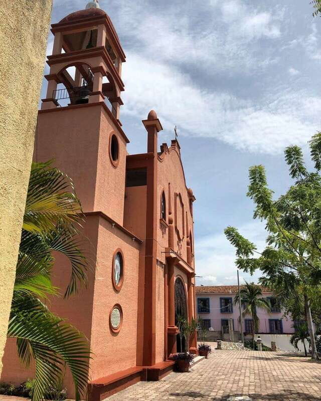 Huatulco: City Sightseeing & Shopping Tour - Who Is This Tour Best For?