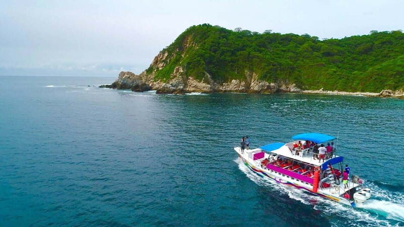 Huatulco: Premium Boat Tour with snorkel experience. - Starting Point: A Smooth Departure from Santa Cruz Pier
