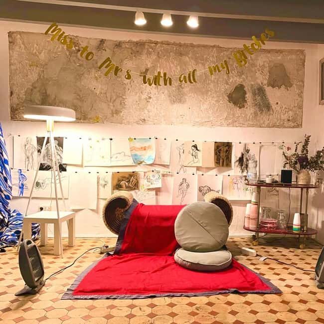 Human Drawing Experience in the Heart of Palma's Old Town - What to Expect from the Human Drawing Class