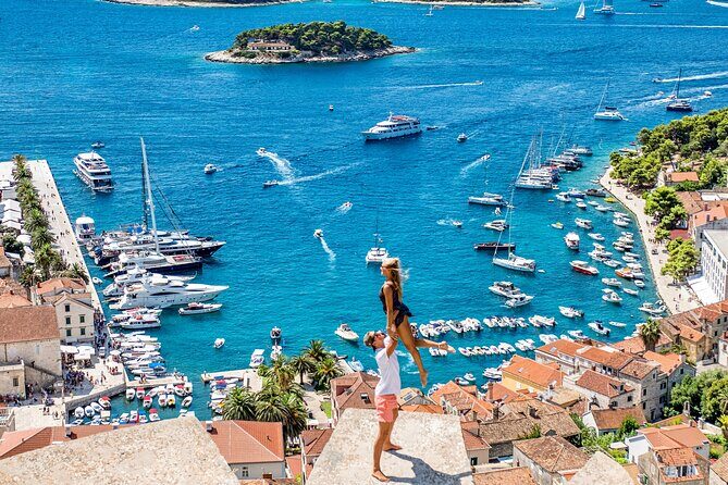 HVAR & 4 Islands PRIVATE BOAT TOUR - The Sum Up