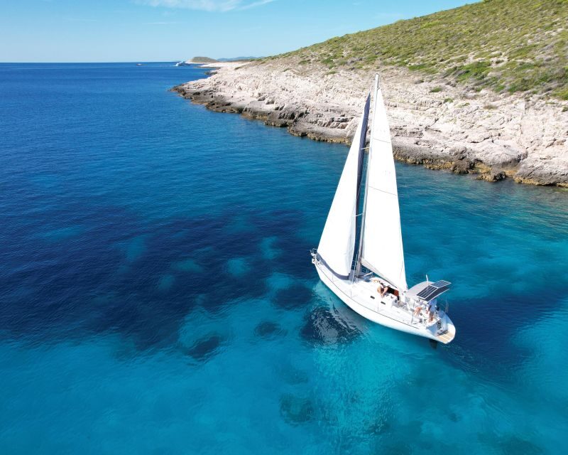 Hvar: Private Sailing Boat Trip with Swimming and Snorkeling - FAQ