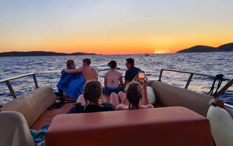 Hvar: Sunset and Pakleni Islands with a Speed Boat - Key Points