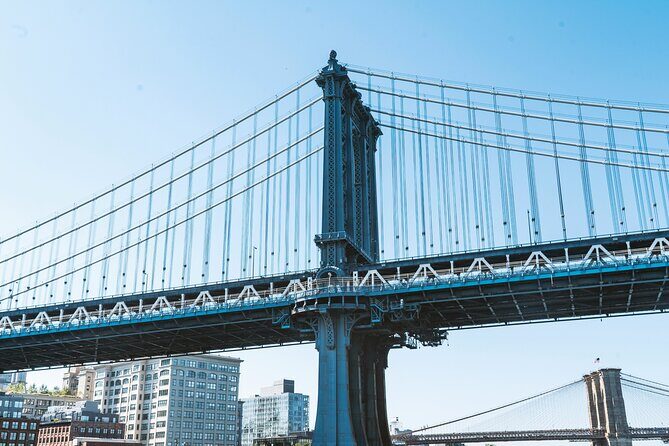 I Am Legend Filming Locations in New York City with Private Guide - Washington Square Park: The Haunting Atmosphere