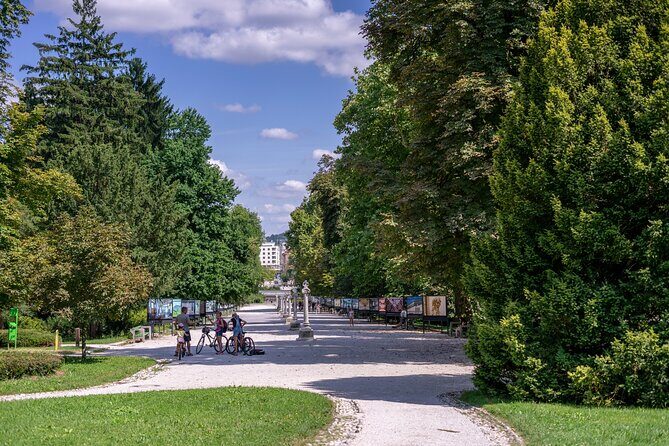 I LOV IT - Tivoli Park Tour - The Walk Through Tivoli Park