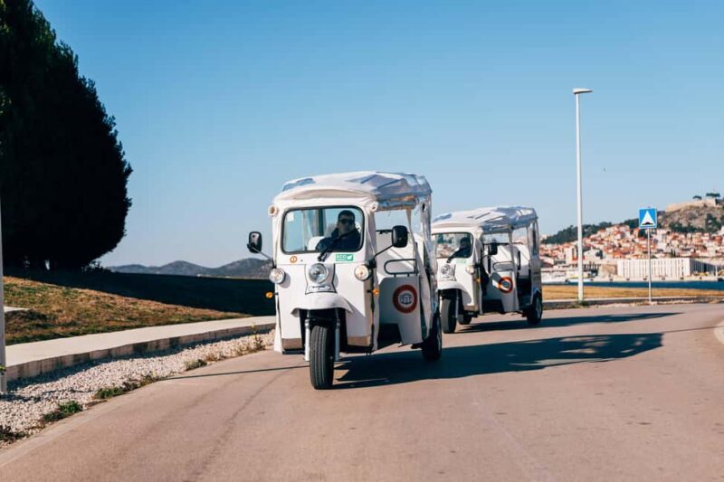 ibenik: 3 hours City&wine tour, tasting and fortresses inc - Driving through the Old Town and Waterfront