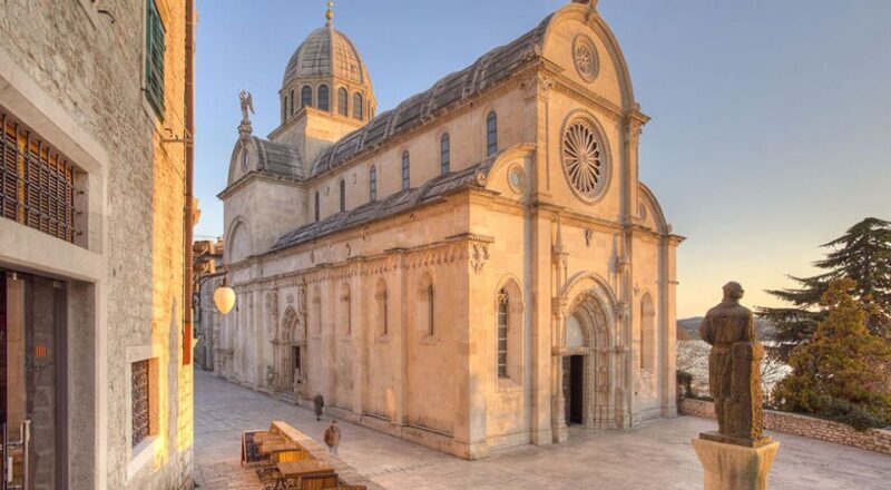 ibenik walking tour in one hour! - The Highlight: The Cathedral of St. James