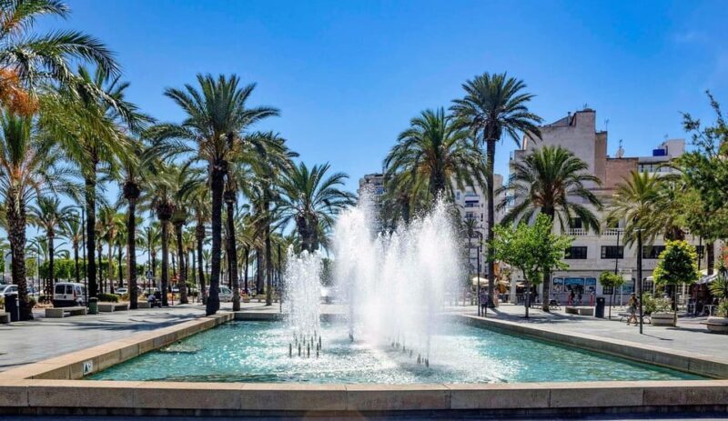 Ibiza Family Pass: Mini Golf & Pool Party - What is the Ibiza Family Pass: Mini Golf & Pool Party?