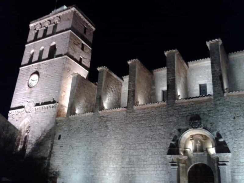 IBIZA night tour of Dalt Vila with an official guide - The Experience in Detail