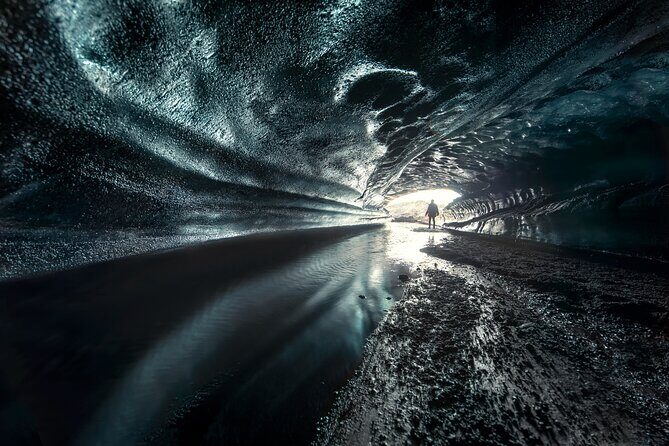 Ice Cave by Katla Volcano Super Jeep Tour from Vik - Exploring the Ice Cave by Katla Volcano from Vik: A Deep Dive