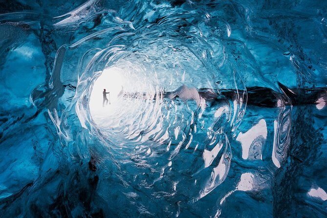 Ice Cave Tour in the National Park of Vatnajökull - What to Expect from the Ice Cave Tour