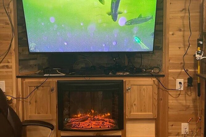 Ice Fishing and Aurora Extravaganza - Who Should Consider This Tour?