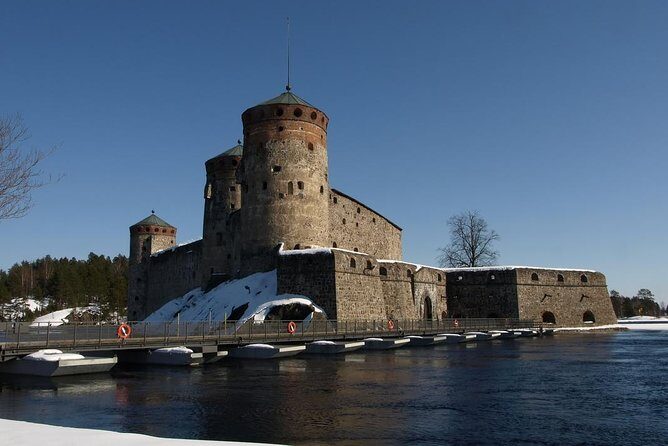 Ice-Floating Experience in Savonlinna - What is the Ice-Floating Experience?