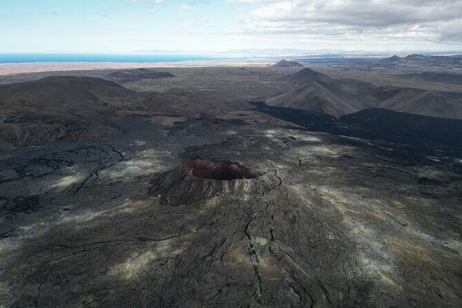 Iceland Volcanic Eruption Area Helicopter Tour from Reykjavík - The Experience: What’s Included and What’s Not