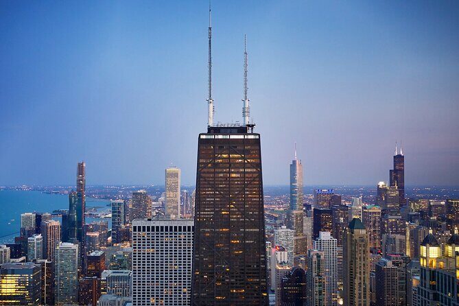 Iconic Action Film and Movie Locations 1 Day Tour in Chicago - FAQ