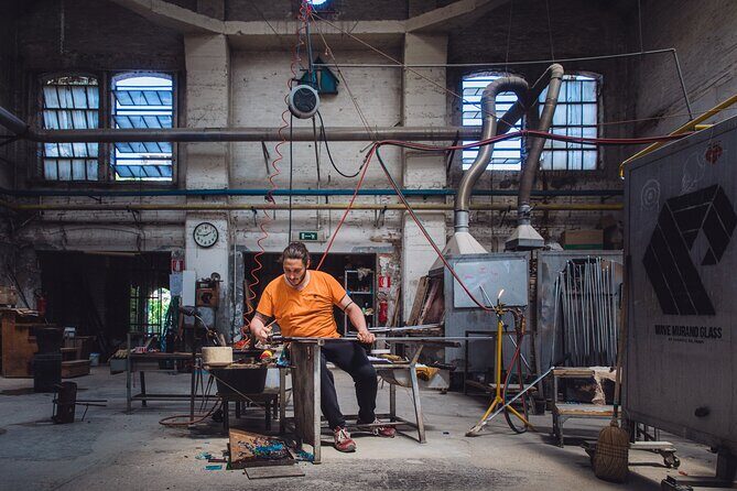 In-depth guided tour in a real Murano Glass Factory - Who Will Love This Tour?