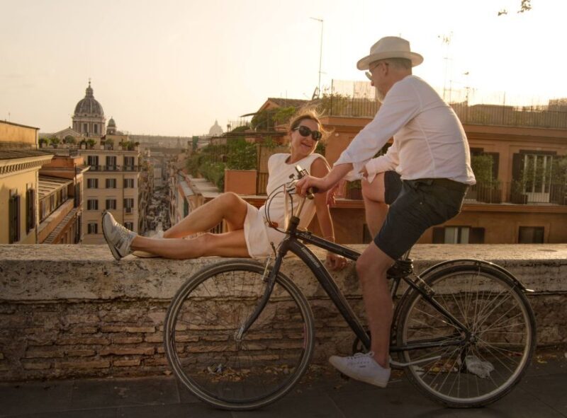 In Rome like a star: e-bike tour with photo shoot - Key Points