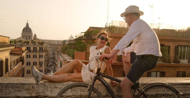 In Rome like a star: e-bike tour with photo shoot - Exploring Rome on Two Wheels and a Camera