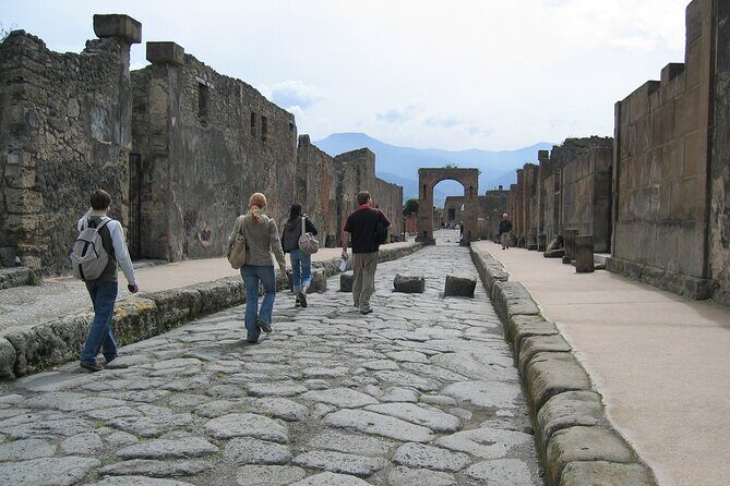Independent Sorrento & Pompeii Day Trip from Rome - Who Should Consider This Tour?