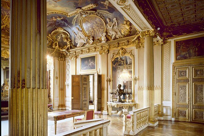 Inside The Crown: Stockholm Royal Palace Private Guided Tour - Who Should Consider This Tour?