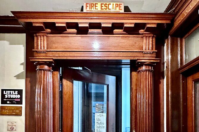 Inside Tour of Chicagos Fine Arts Building - Key Points