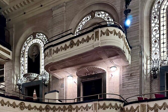 Inside Tour of Chicagos Fine Arts Building - FAQ