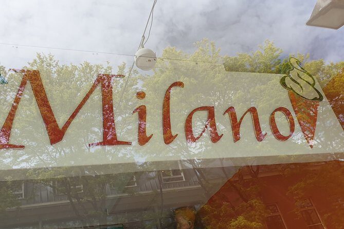 Inspirational Italian Walking Tour in The Hague's Royal Area - The Mystique of Noordeinde Palace