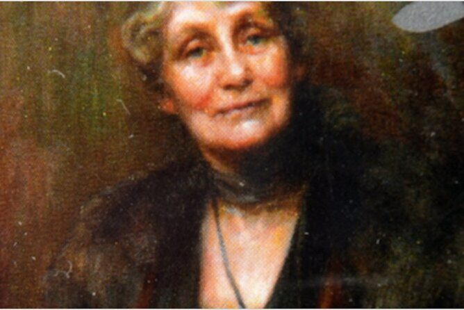 Inspirational Women Liverpool Past-Present History Tour - monthly - The Experience: What To Expect