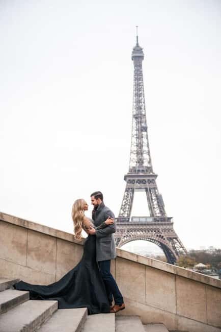 Instagram tour of Paris with a private photographer - The Experience Delivery and Timing