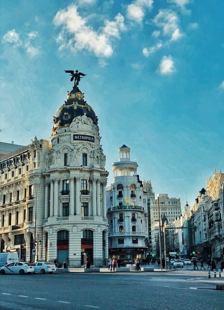 InstaSpots: tour of the most photographable spots in Madrid - Exploring Madrid’s Photogenic Highlights