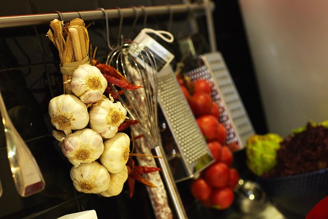 Interactive Paella & Market: Bottomless Wine & Rambla Views - The Wine Factor: Why It’s Included and How It Helps