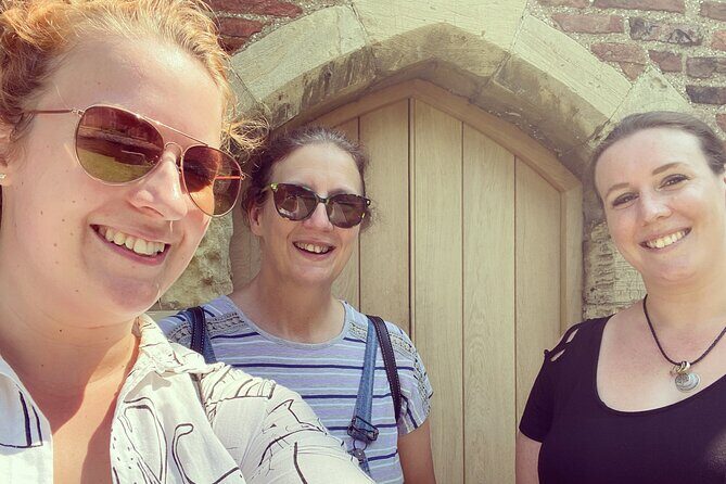 Interactive Scavenger Hunt in Manhattan's Secrets - What stops and locations are included?