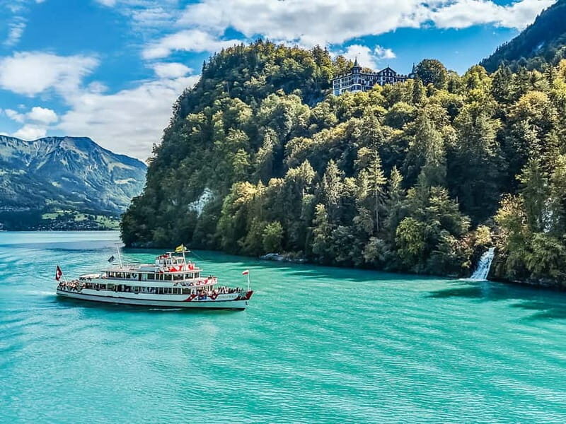 Interlaken: Boat Day Pass on Lake Thun and Lake Brienz - Who Should Consider This Experience?