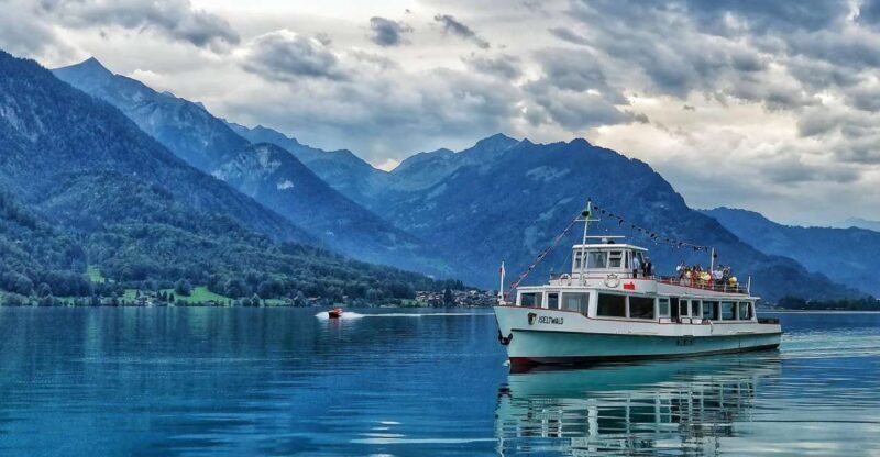 Interlaken: Capture the most Photogenic Spots with a Local - Practical Details & Tips