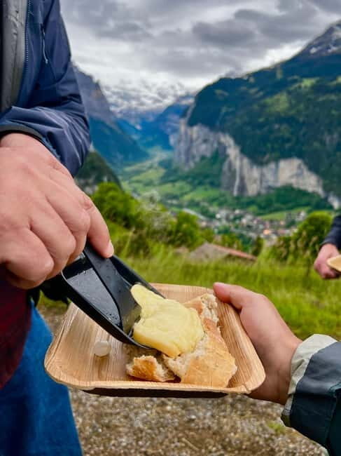 Interlaken: Explore Lauterbrunnen, Wengen & Raclette Tasting - Discovering Lauterbrunnen and Wengen