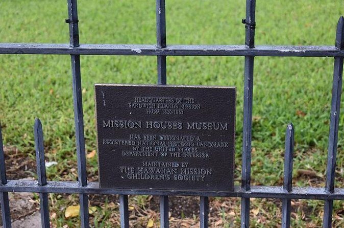 Intimate WWII: Honor our Heroes and Historic Honolulu Tour With Lunch - FAQ