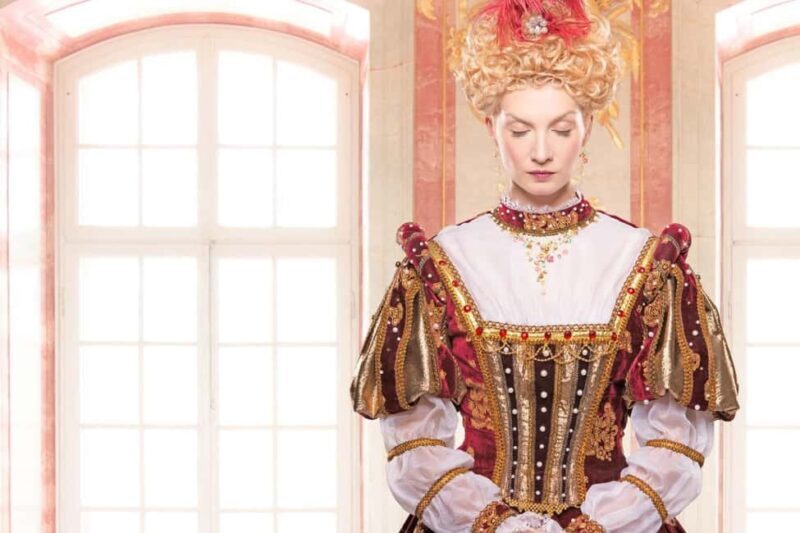 Intrighi al Castello Sforzesco: tra Lussi e Vita Quotidiana - Exploring Milan’s Hidden Stories in 90 Minutes