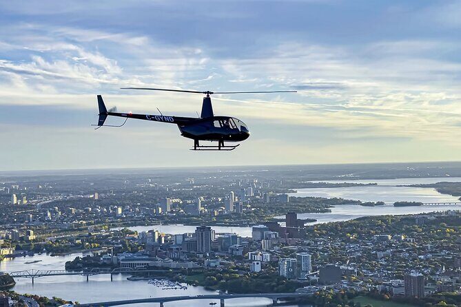 Introduction to helicopter piloting in Gatineau-Ottawa - What Is This Helicopter Pilot Experience All About?