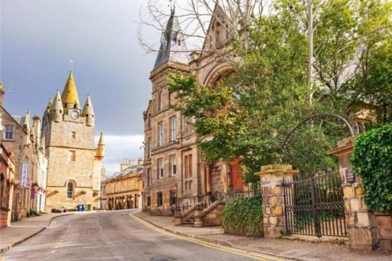 Inverness: Dunrobin Castle and Distillery Tour - Discovering the Scottish Highlands: What to Expect