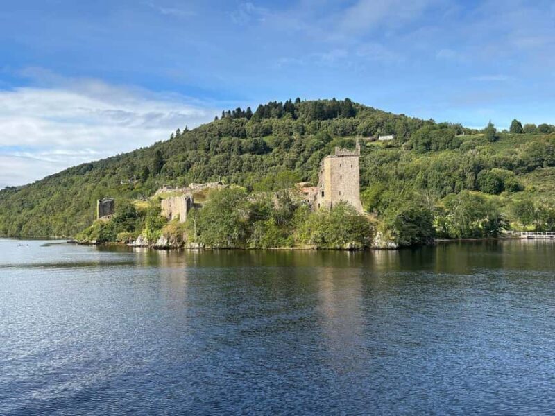Inverness: Loch Ness Cruise & Urquhart Castle Private Voyage - Key Points