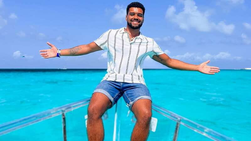 Isla Mujeres: 100% Transparent boat ride - Exploring the Isla Mujeres: 100% Transparent Boat Ride