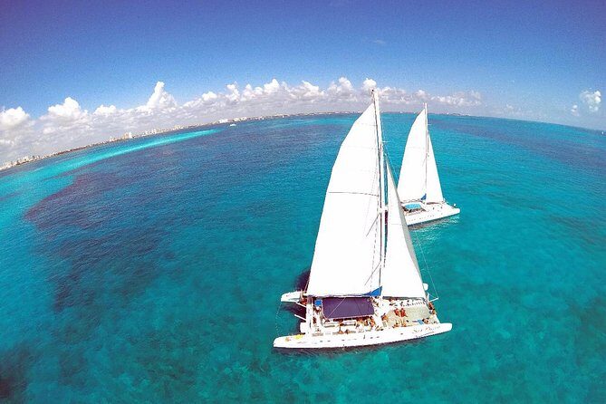 Isla Mujeres, Catamaran tour in one day for one price - The Sum Up