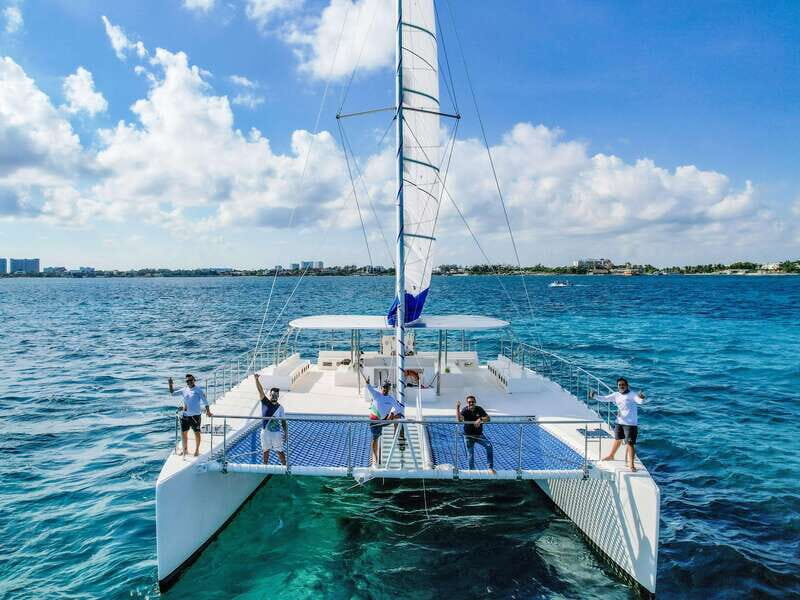 Isla Mujeres: Catamaran with Open Bar, Snorkeling and Lunch - Who is This Tour Best For?