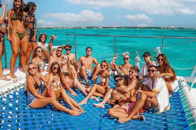 Isla Mujeres Cruise with Beach Club, Snorkel, Lunch and Open Bar - A Relaxing Day on the Water and in Isla Mujeres