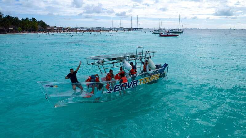 Isla Mujeres: Excursion Crystal Boat Tour at the Caribbean - Photos and Memories on Board