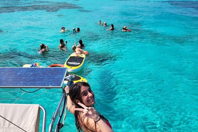 Isla Mujeres Private Catamaran, Cruising, Snorkeling having Fun!! - Exploring the Details of the Isla Mujeres Private Catamaran Tour
