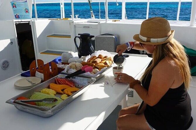 Isla Mujeres VIP Premium Catamaran Transport & Dock fee Included - FAQ