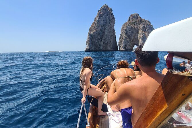 Island of Capri Private Cruise - Who Is This Tour Best Suited For?